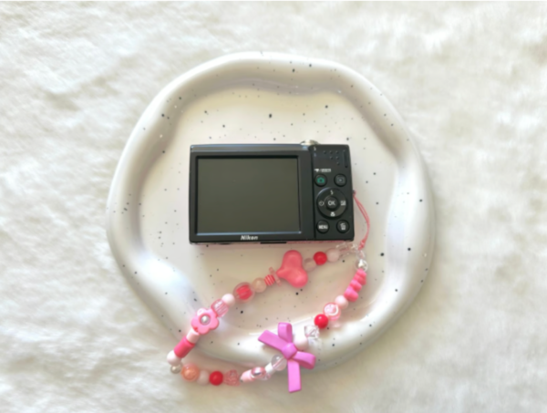 Nikon Pink COOLPIX S2500 digital camera - Image 2