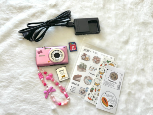 Nikon Pink COOLPIX S2500 digital camera - Image 6